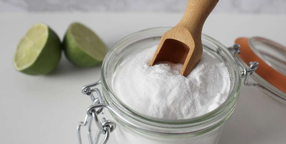 Eco-Friendly Cleaning and Skincare with Bicarbonate